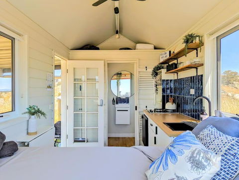 Heathcote Hills Tiny House - Tiny Stays - Accommodation Main Beach 3