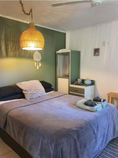 Hidden Garden - Accommodation Main Beach 3