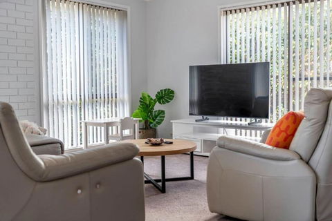 Hidden Gem In Gowrie - Accommodation Main Beach 2