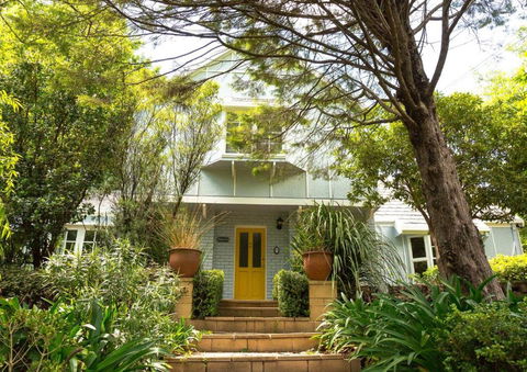 Highgarden - Accommodation Main Beach 0