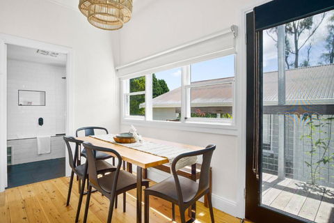 Highlands Living - Accommodation Main Beach 0