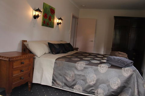Hill Cottage Hahndorf - Accommodation Main Beach 2