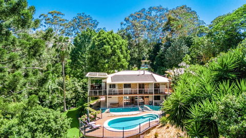 Hilltop Harmony House - Private Oasis With Pool - Accommodation Main Beach 0