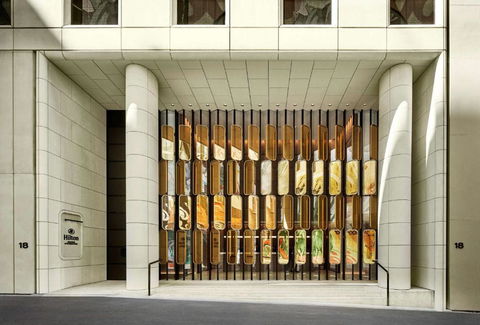 Hilton Melbourne Little Queen Street - Accommodation Main Beach 1