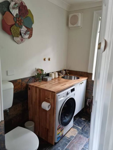 Historic Mintaro Post Office - Accommodation Main Beach 3