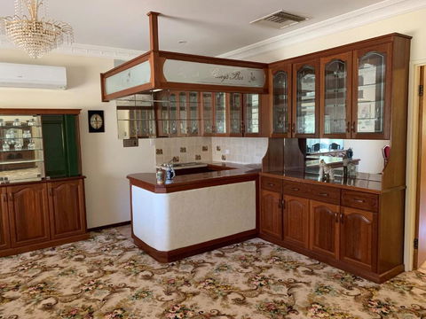 Hockey Manor - Accommodation Main Beach 2