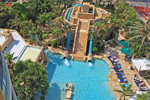 Holiday Holiday Sun City Apartments - Accommodation Main Beach 0