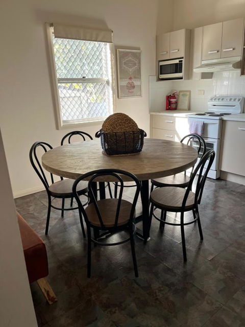 HOLIDAYS ON LOVE STREET / HUNTER VALLEY - Accommodation Main Beach 2