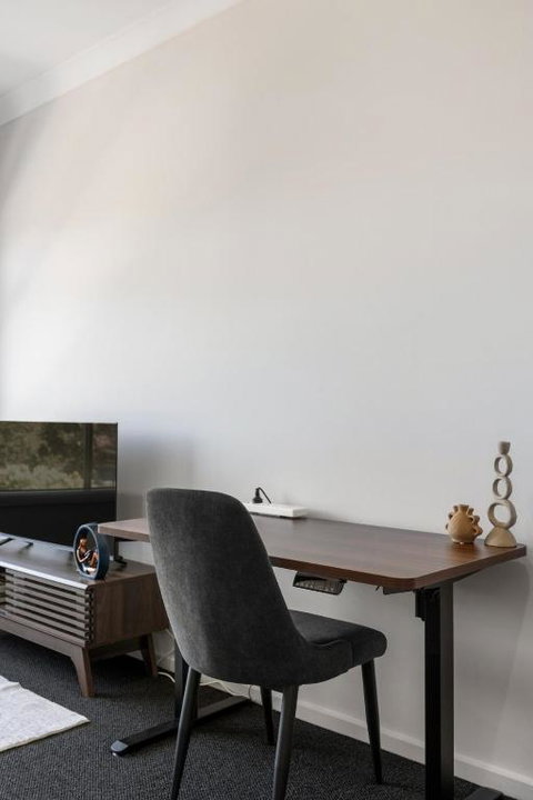 Home Abroad - 3BR With Dedicated Workspace - Accommodation Main Beach 2