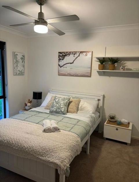 Home Amongst The Gum Trees - Accommodation Main Beach 1