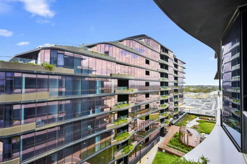 Heart Of Glen Waverley Pool Gym Parking - Accommodation Main Beach 2