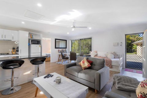 Hinterland Breakfast Deal - First Night! - Accommodation Main Beach 0