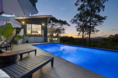 Hinterland Dreamers Poolside Retreat - Accommodation Main Beach 0