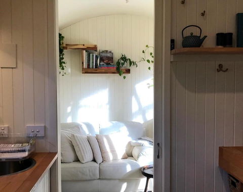 Holly Tree Hut At The Little Garden Farm - Accommodation Main Beach 0