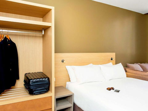 Ibis Budget - Melbourne CBD - Accommodation Main Beach 3