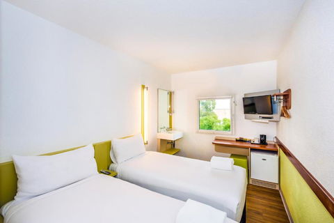 Ibis Budget - Newcastle - Accommodation Main Beach 3