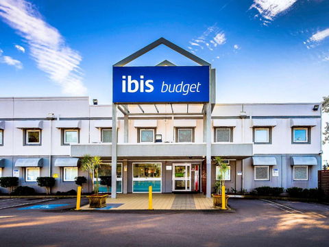 Ibis Budget - Newcastle - Accommodation Main Beach 0