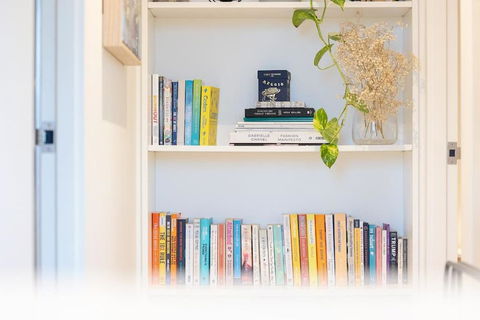 Home Away From Home, South Melb - Accommodation Main Beach 2