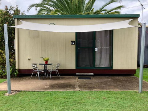 Homestead Caravan Park - Accommodation Main Beach 2