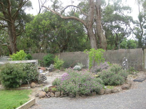 Honeyeater Cottage - Accommodation Main Beach 0