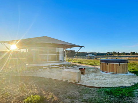 Honeysuckle @ The Beltree - Accommodation Main Beach 0