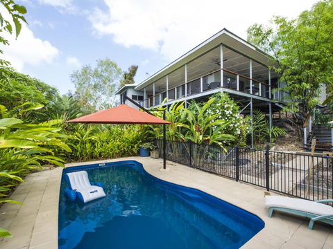 Horseshoe Bay Vista - Accommodation Main Beach 2