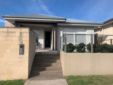 Huntlee Getaway - Accommodation Main Beach 0