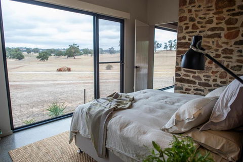 Hutton Vale Farm JHA Stone Cellar - Accommodation Main Beach 1