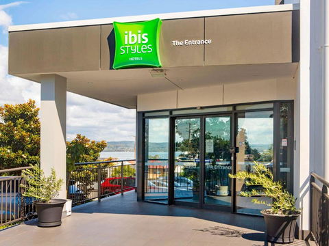 Ibis Styles The Entrance - Accommodation Main Beach 2