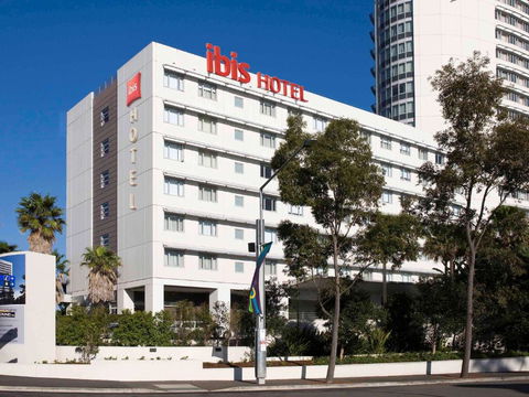Ibis Sydney Olympic Park - Accommodation Main Beach 0