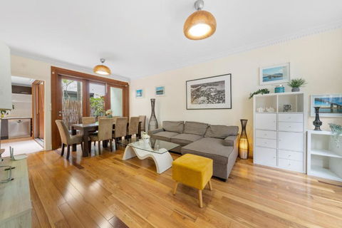 Ideally Located 3 BR With Parking & Central & Darling Harbour-10 Mins Walk - Accommodation Main Beach 1