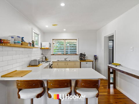 Iluka Calling - Accommodation Main Beach 1