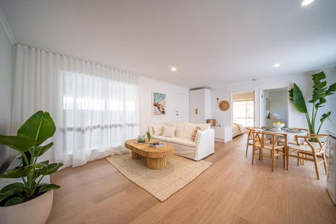 ILUKA Luxe Accommodation, Relaxed Coastal Vibe - Accommodation Main Beach 0