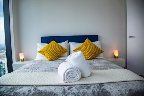 Imagine 4 Bedroom Apartment - Accommodation Main Beach 3