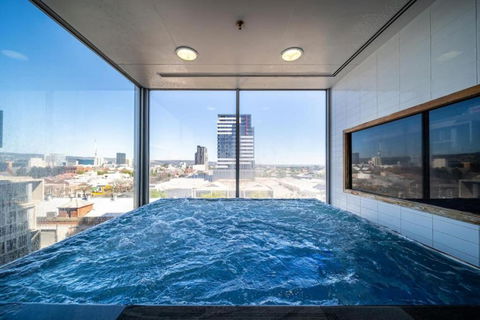 Infinity On Morphett Adelaide - Accommodation Main Beach 1