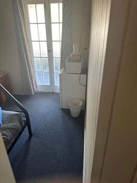 Hotel Metropole Proserpine - Accommodation Main Beach 2