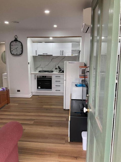 Hughesdale Private Studio - Accommodation Main Beach 3