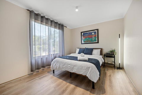 INVERLOCH Beach House - Accommodation Main Beach 3