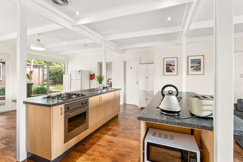 Island Blessing - Accommodation Main Beach 3