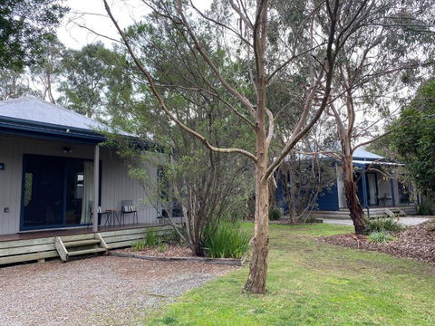 Island Break Cottages - Accommodation Main Beach 0