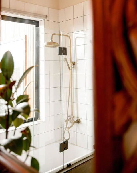 Island Home In Killora Bay - Accommodation Main Beach 3