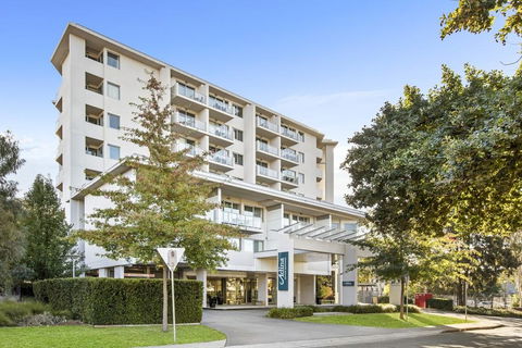 Adina Serviced Apartments Canberra Dickson - Accommodation Main Beach 0