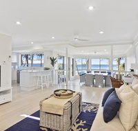 Adrift Retreat - St Georges Basin Waterfront Home - Accommodation Main Beach