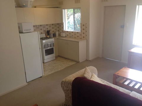 Affordable Comfortable Inglewood Apartment+Pool - Accommodation Main Beach 0