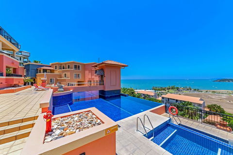 Airlie Dream - Accommodation Main Beach 0
