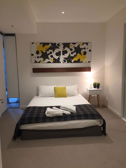 AirTrip Apartment On Margaret Street In CBD - Accommodation Main Beach 3