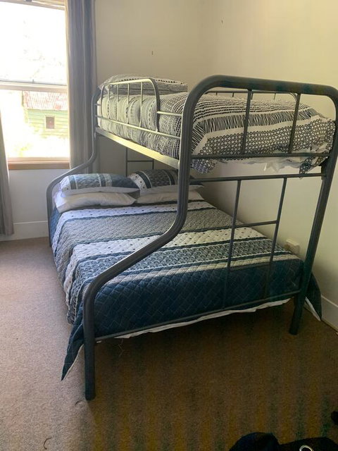 Akoonah Cottage - Accommodation Main Beach 2