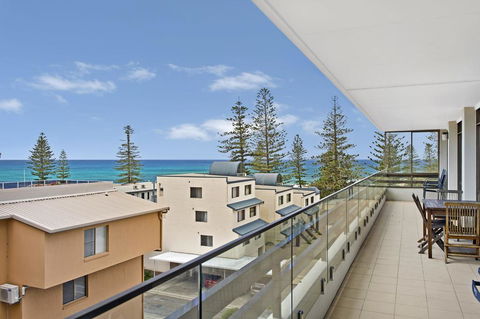 Akuna 14, 6 Joffre Street, - Accommodation Main Beach 0
