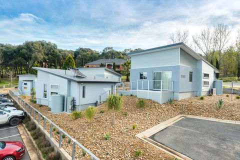 Albury Yalandra Apartment 2 - Accommodation Main Beach 2