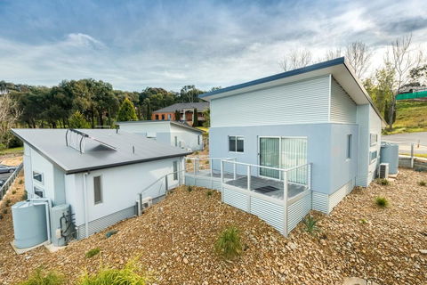 Albury Yalandra Apartment 5 - Accommodation Main Beach 2